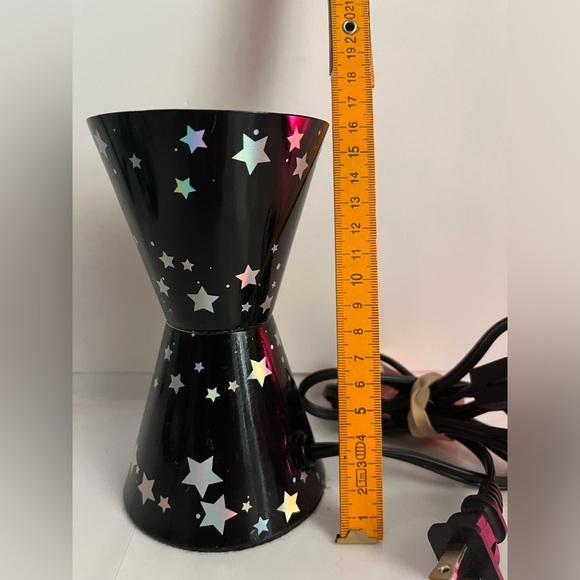 Star-Pattern LED Night Lamp - Black - Picture 5 of 9